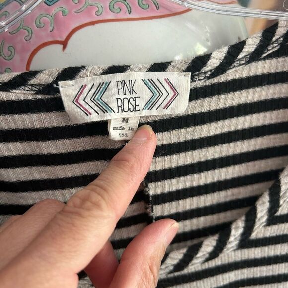 Pink Rose Black and White Striped Short Sleeve Tee M - Picture 16 of 16